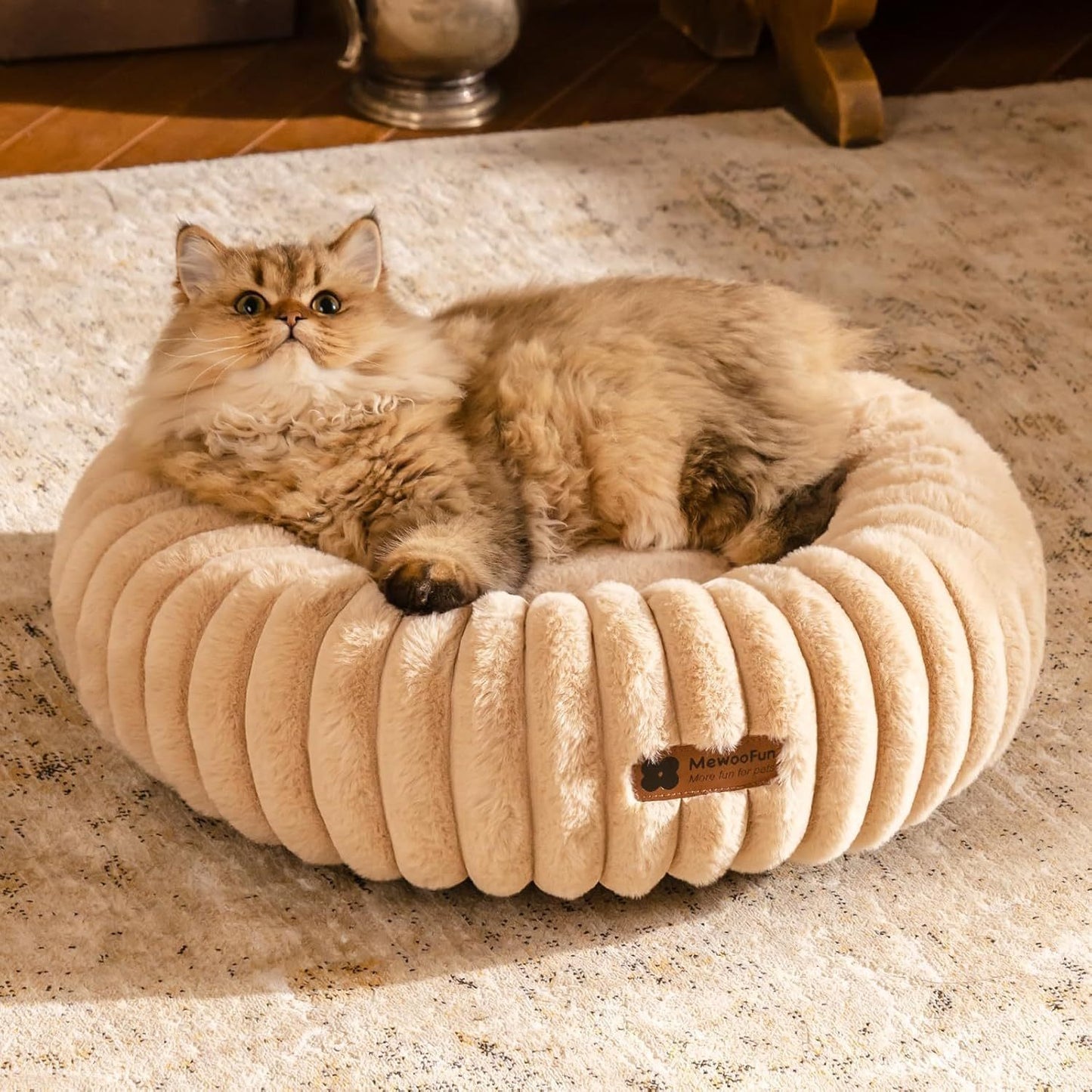 Donut Pet Bed – Washable, Calming, Anti - Slip for Dogs & Cats | Small & Medium - TurnSpin