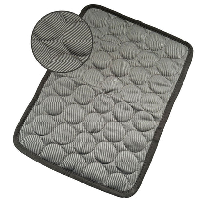 Cooling Pet Mat – Breathable Ice Silk Bed for Dogs & Cats, Multiple Sizes & Colors